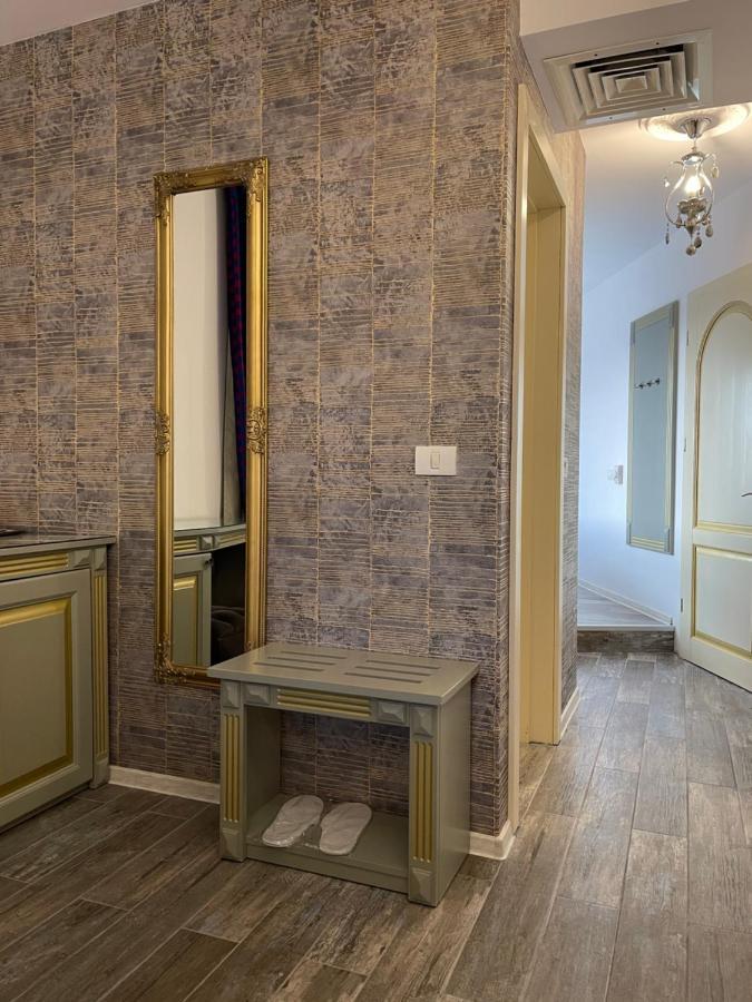 Hotel Rais Târgu Jiu Buitenkant foto